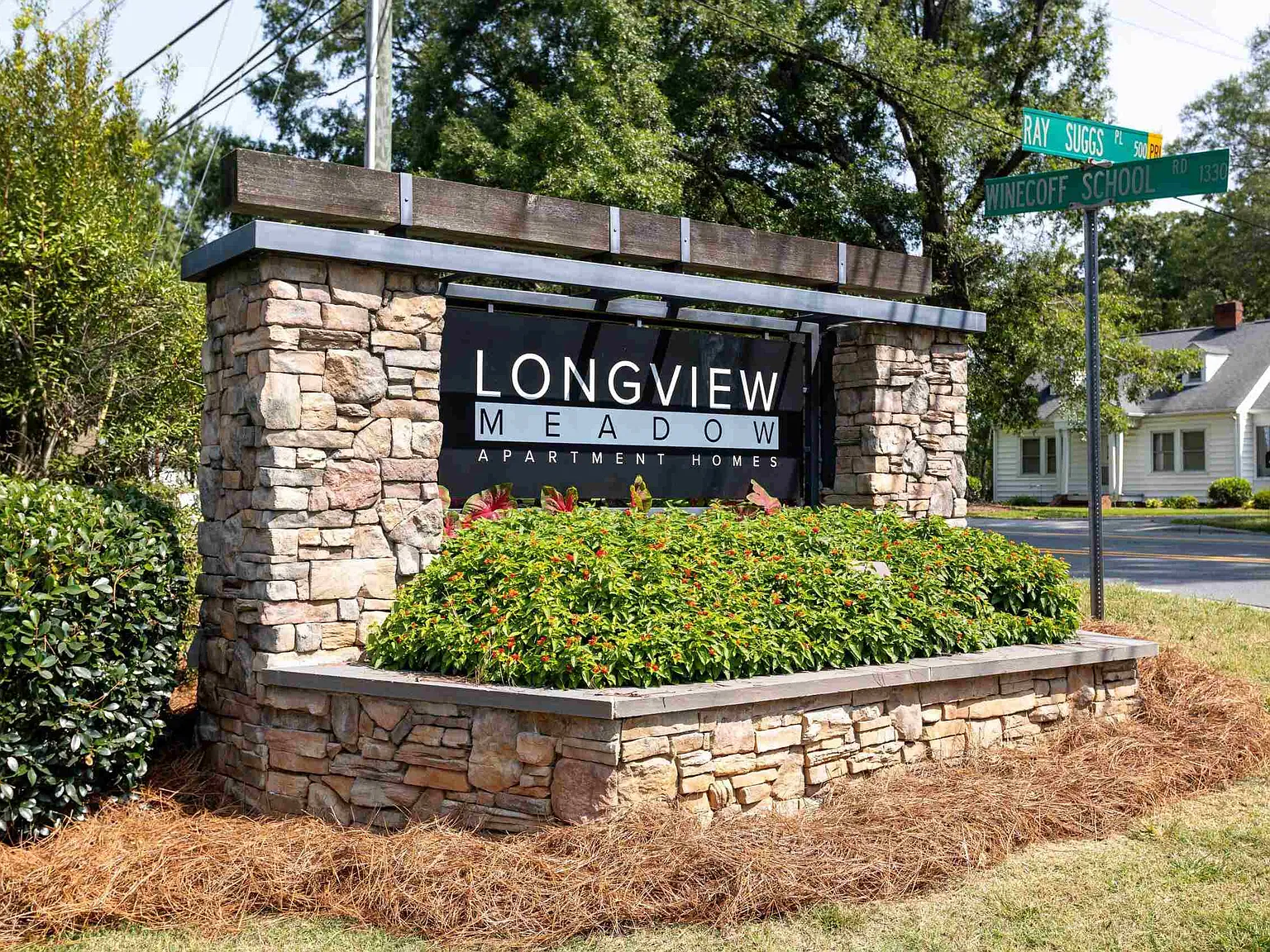 Longview Meadow — Photo 4