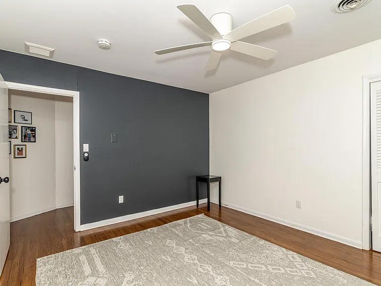 1800 Lark Ln — Photo 36