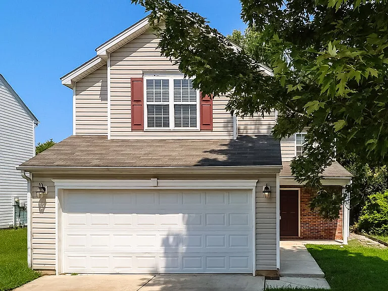 11909 Aubreywood Dr — Photo 1