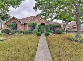 2904 Saint Charles Dr, Mansfield, TX 76063