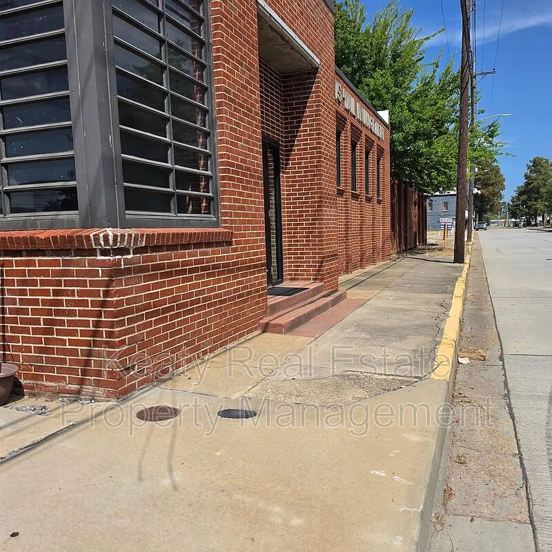 1 bed, 1.0 bath, 700 sqft, $1,095 — Photo 1