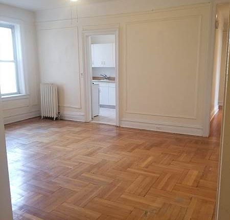 2nd image of 4508 40th St APT F31