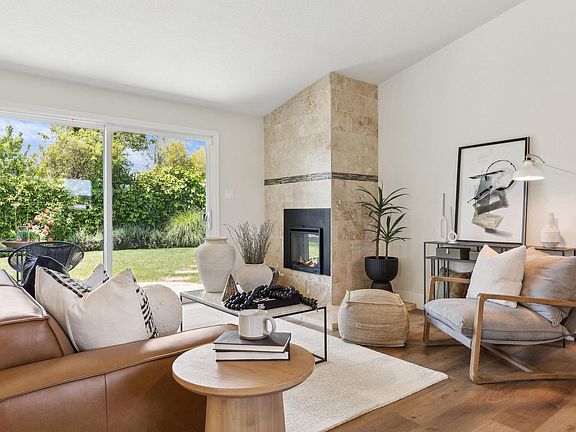 4th image of 53 Labrea Way