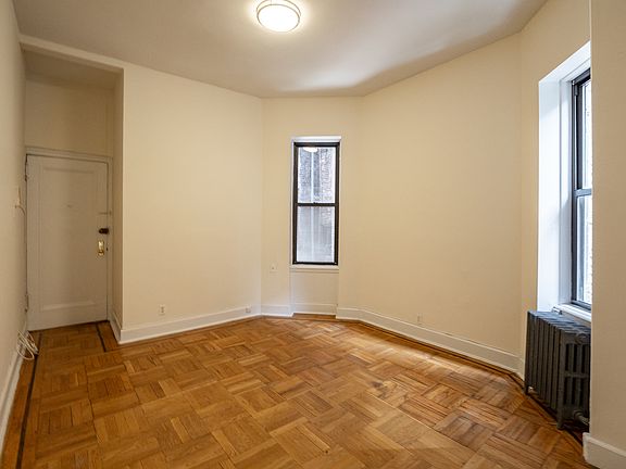 4th image of 352 W 18th St #1B