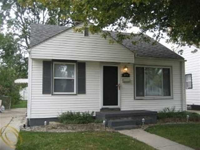 1st image of 18746 W Woodcrest St