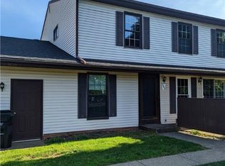 17620 Independence Ct UNIT 1B, Brookpark, OH 44142
