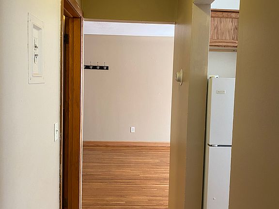 5th image of 1823 Ulysses St NE #8