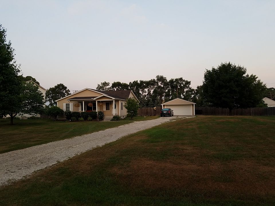 1st image of 47407 Burton Dr