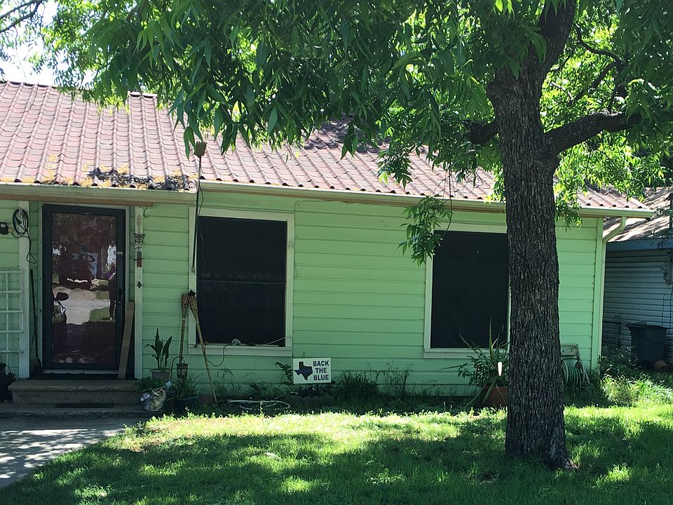 1st image of 414 Russell St