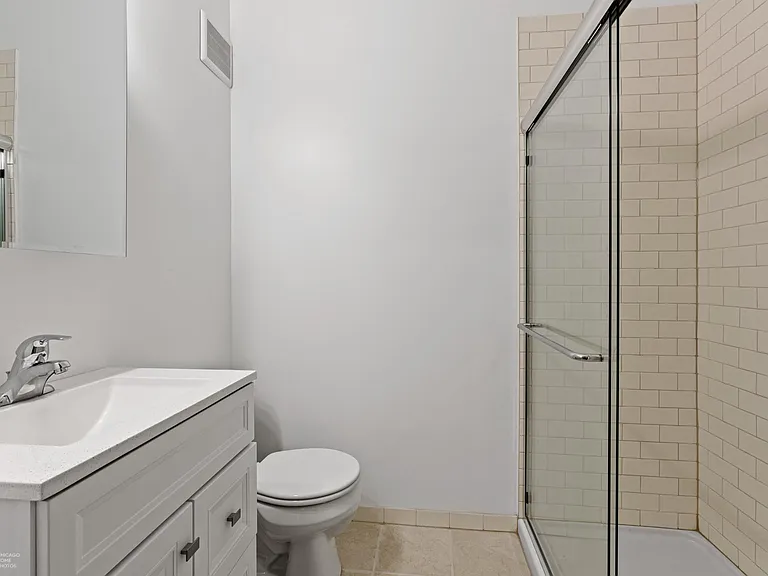 2309 W North Ave #3 — Photo 17