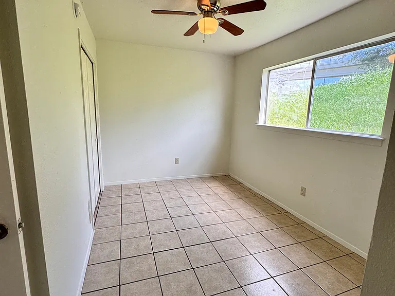 3104 Stoneway Dr #202 — Photo 1