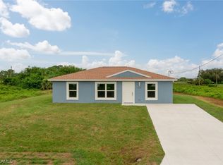 7020 Gill Cir, Labelle, FL 33935