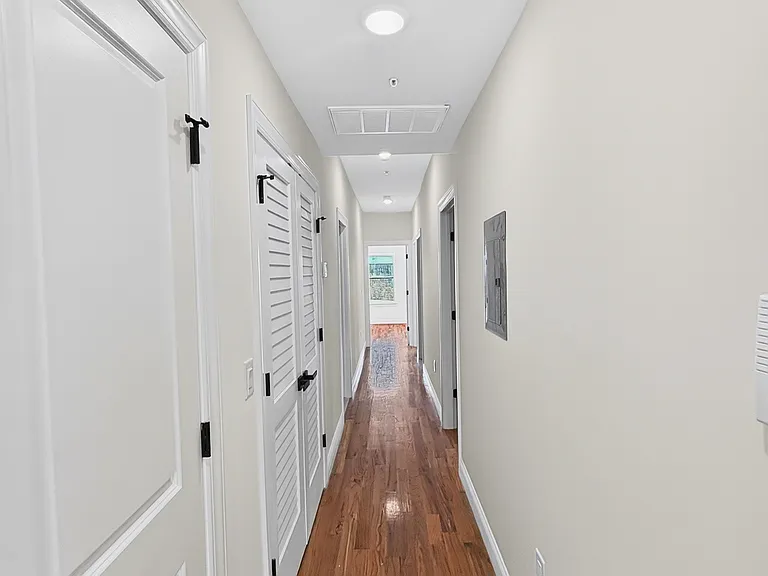 270 Hunterdon St #2 — Photo 36
