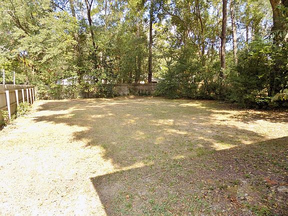 4th image of 1638 Levy Ave