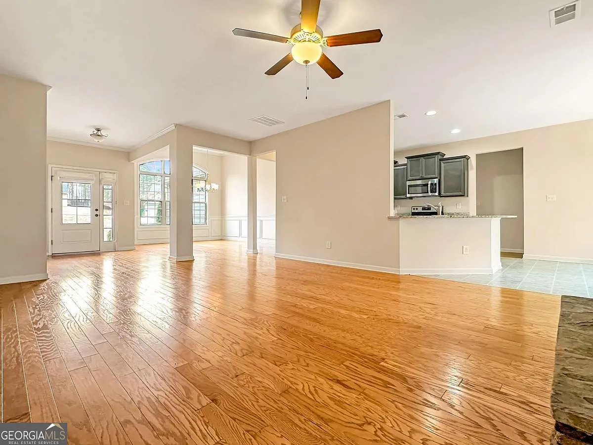 Building Photo - 263 Forrest Dr
