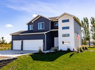 210 Laverne Ln N, Colfax, ND 58018