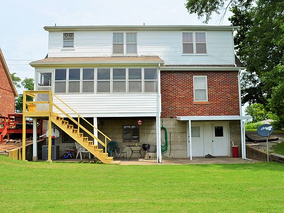 2nd image of 1809 Saint Marys Blvd
