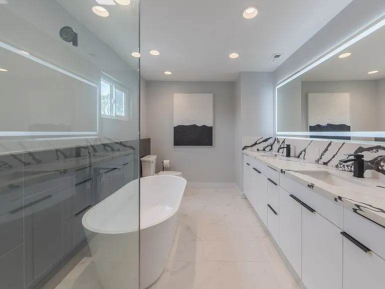 2522 Armacost Ave — Photo 56