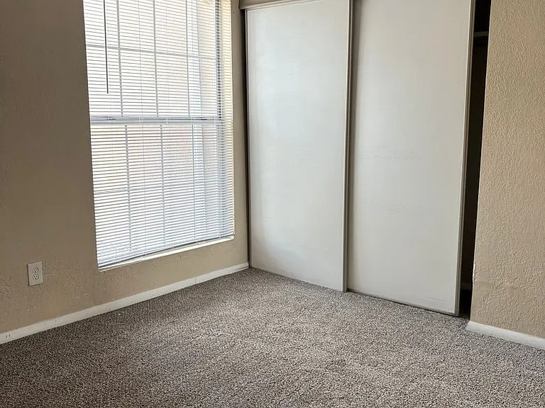 3510 Parkmoor Village Dr #F — Photo 13