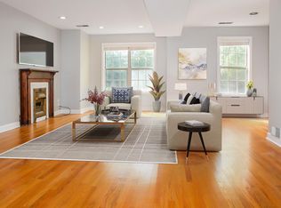 527 N Marshfield Ave APT 2F, Chicago, IL 60622