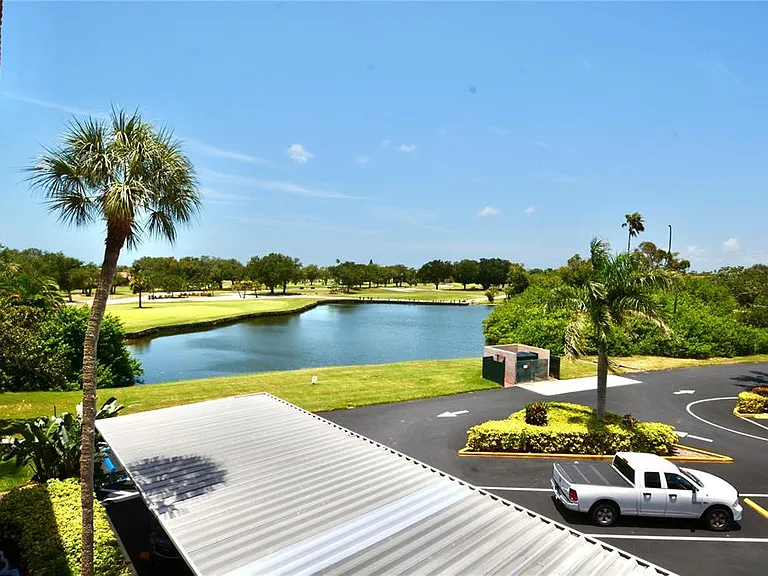 6150 Gulfport Blvd S — Photo 30