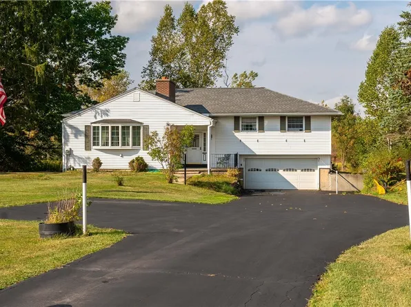 11434 Genesee St, Alden, NY 14004