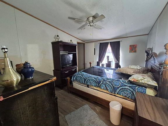 5th image of 71 Martineque Ln