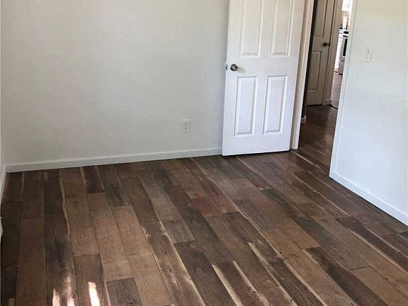 4th image of 489 Puritan Dr