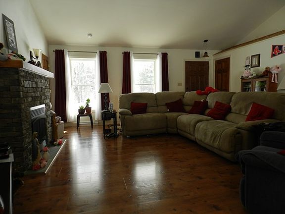 2nd image of 111 Hills Creek Dr