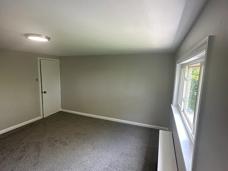 3196 Brodhead Rd — Photo 11