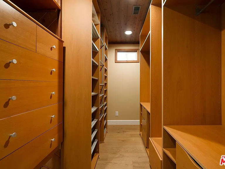 3414 N Knoll Dr — Photo 11