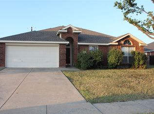 105 Cottonwood Ln, Little Elm, TX 75068
