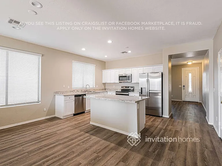 6826 S 30th Ln — Photo 7