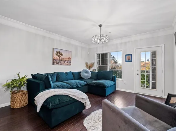 2700 Pine Tree Rd NE Unit 1211, Atlanta, GA 30324