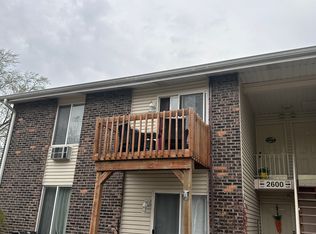 2600 Light Rd APT 207, Oswego, IL 60543