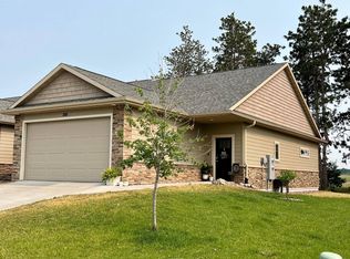 1816 Prairie Pl, Holmen, WI 54636