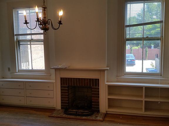 3rd image of 1840 Monument Ave