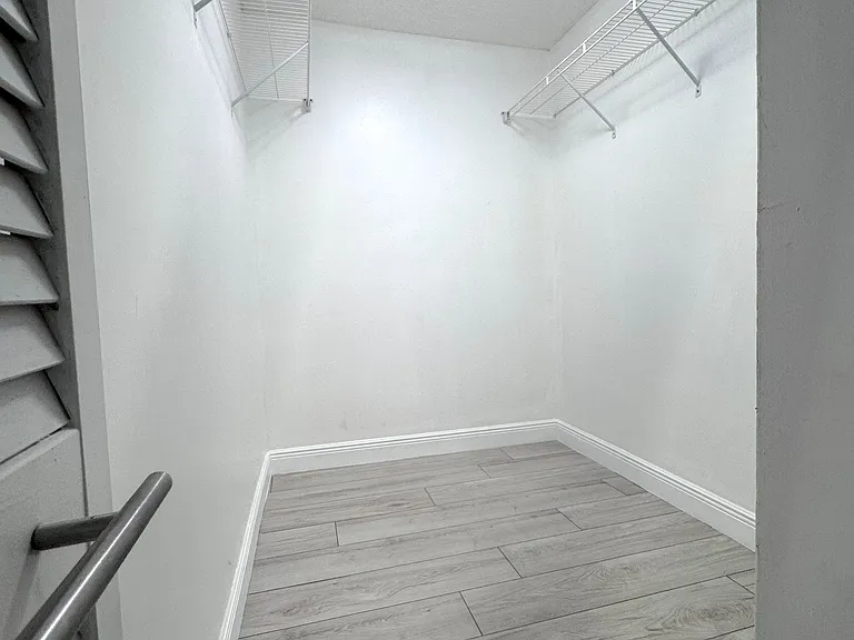 2311 S Cypress Bend Dr — Photo 21
