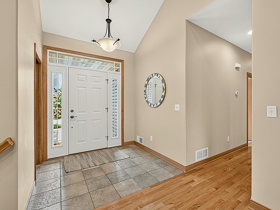 2nd image of 5048 Scenic View Dr SW