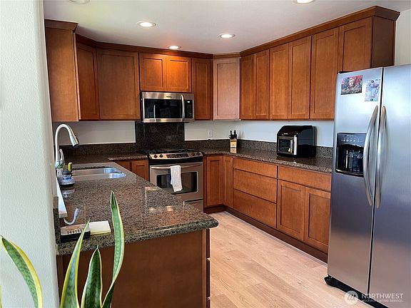 3rd image of 7400 Stinson Avenue #303