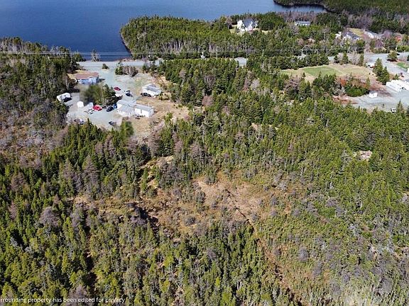 3rd image of 865 Thorburn Road