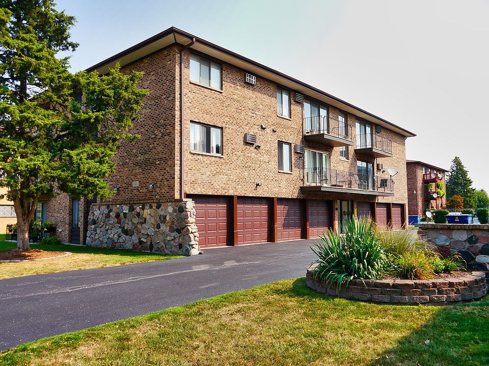 1st image of 10411 Mason Ave APT 2