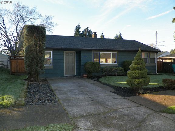 2nd image of 1921 W 28th St
