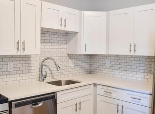 175 Chelsea St #33, Boston, MA 02128