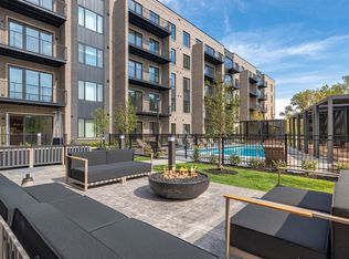 Novu Apartments, Niles, IL 60714