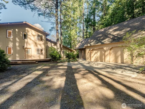 154 E Duck Cove Road, Shelton, WA 98584