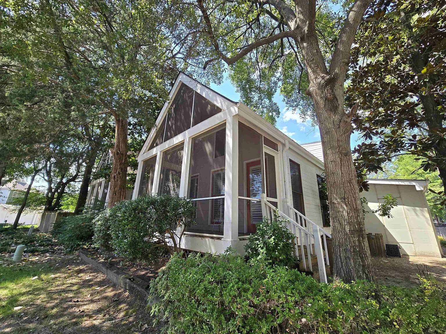 2 bed, 2.0 bath, 1541 sqft, $2,450 — Photo 3