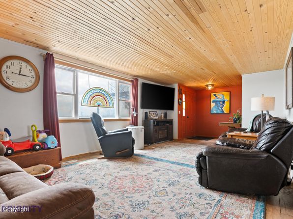 122 Lewis Rd, Gillette, WY 82718