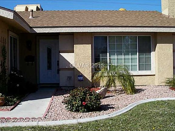2nd image of 7300 Clearwater Cir