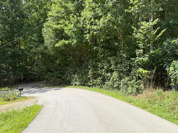 5th image of 176 Campbell Camp Rd